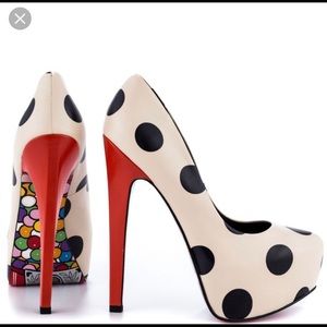 Taylor Says Dottie Nude Pumps 5.5